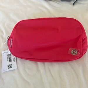 NWT lululemon everywhere belt bag